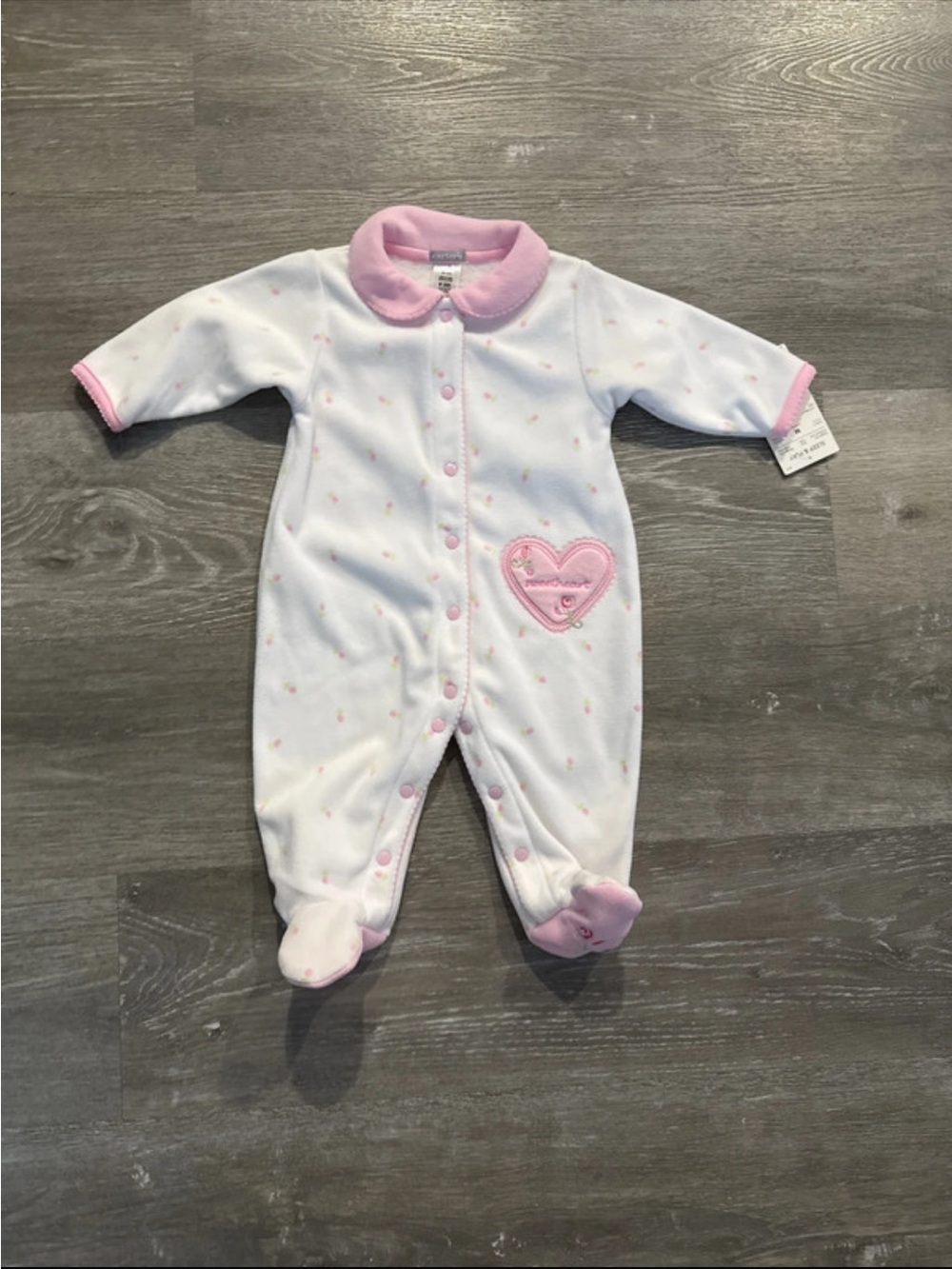 Carter’s Fleece Sleep & Play Baby Girl White / Pink Sweetheart, 6 months. New!